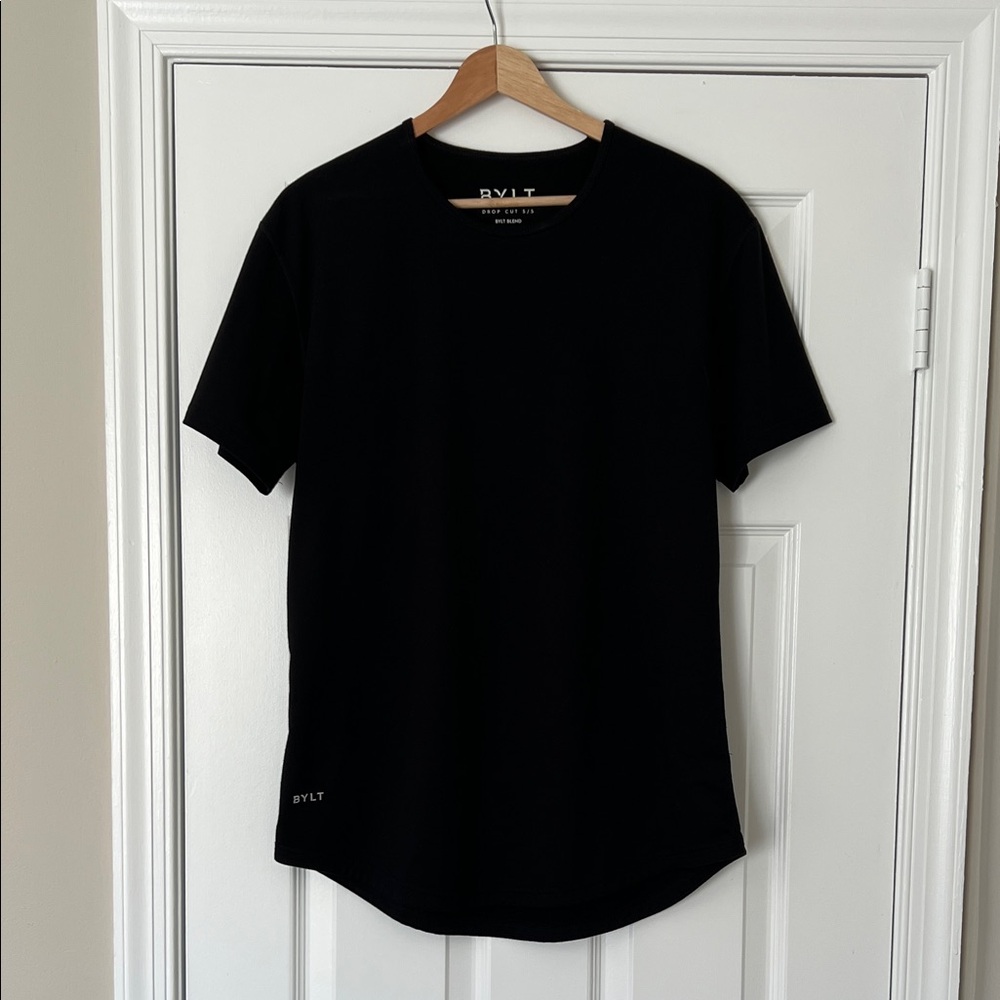 Bylt Men's Black T-Shirt Medium